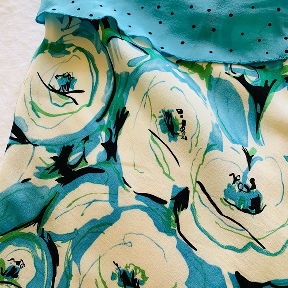 Kenzie - women’s silk summer skirt (Size 2) - Picture 2 of 4